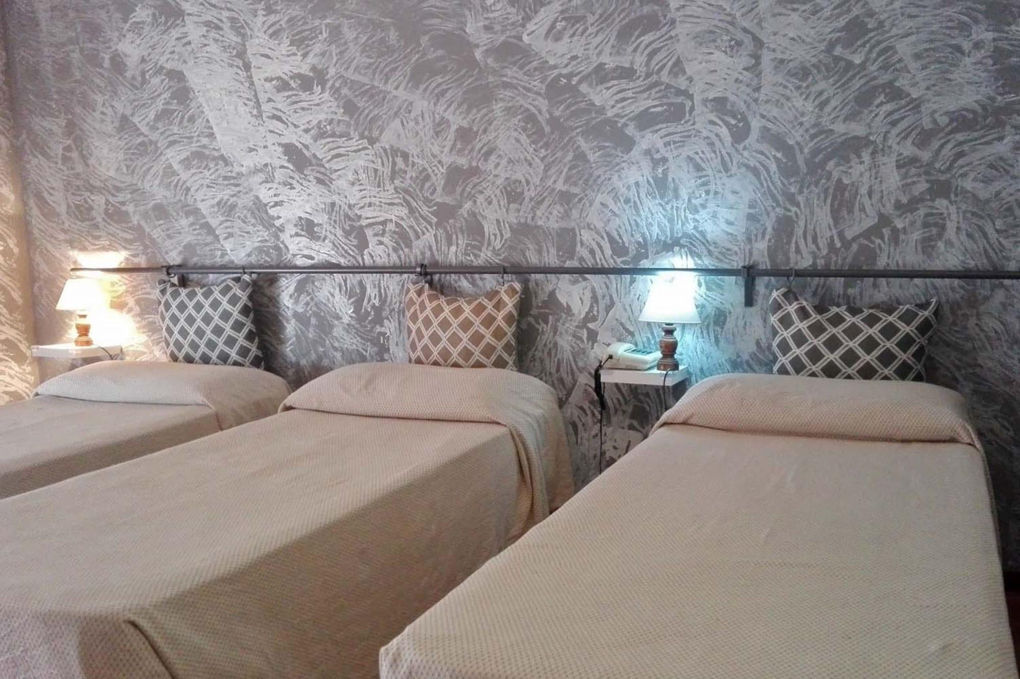 Hotel Cinecitta Рим Экстерьер фото