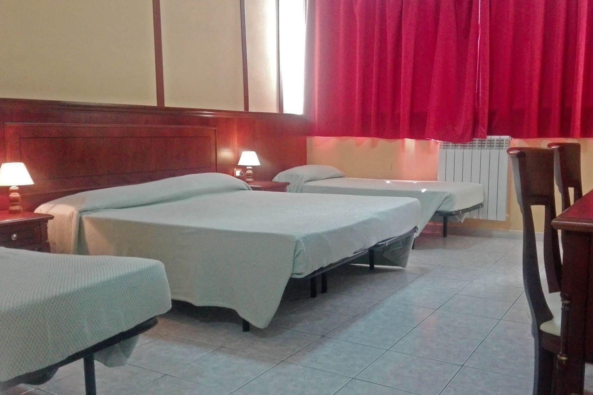 Hotel Cinecitta Рим Экстерьер фото