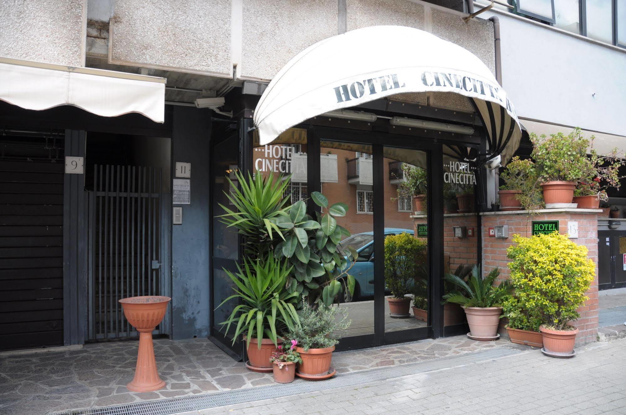Hotel Cinecitta Рим Экстерьер фото